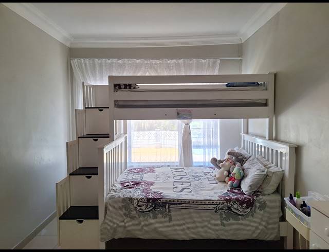 4 BEDROOM FREESTANDING FOR SALE IN UVONGO